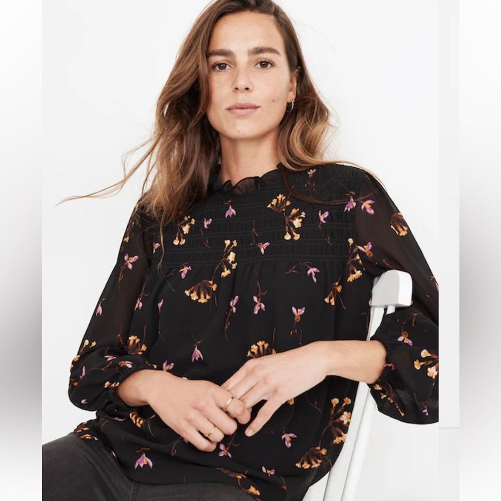 Madewell Georgette Ruffle-Collar Smocked Top  XS new with tags